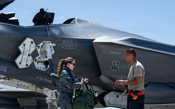 Wisconsin Air National Guard F-35s integrate with 6 WPS