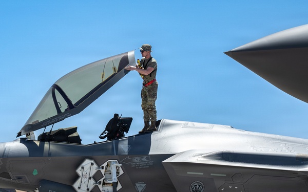 Wisconsin Air National Guard F-35s integrate with 6 WPS