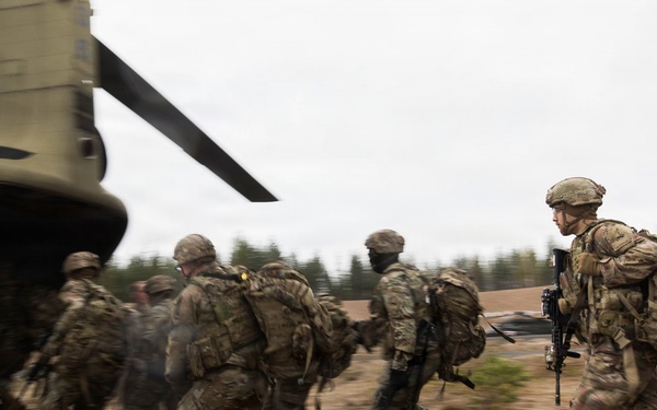 U.S. Soldiers conduct hot load training in Finland during Saber Strike