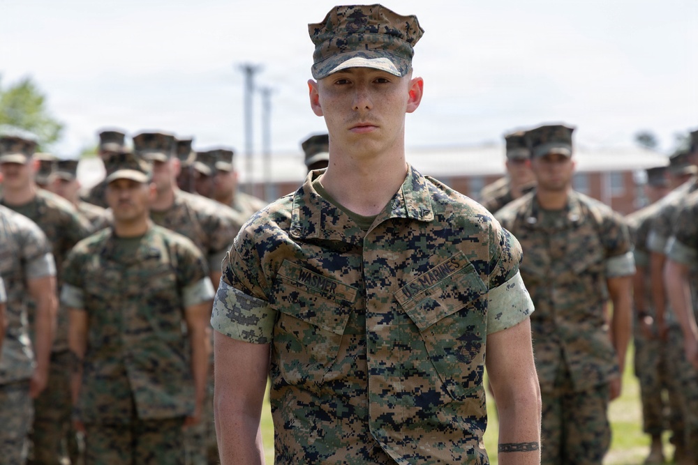 26th MEU recognize Marines in awards ceremony