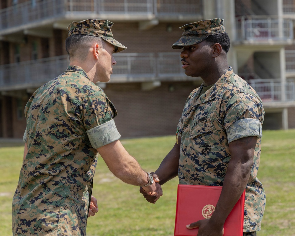 26th MEU recognize Marines in awards ceremony