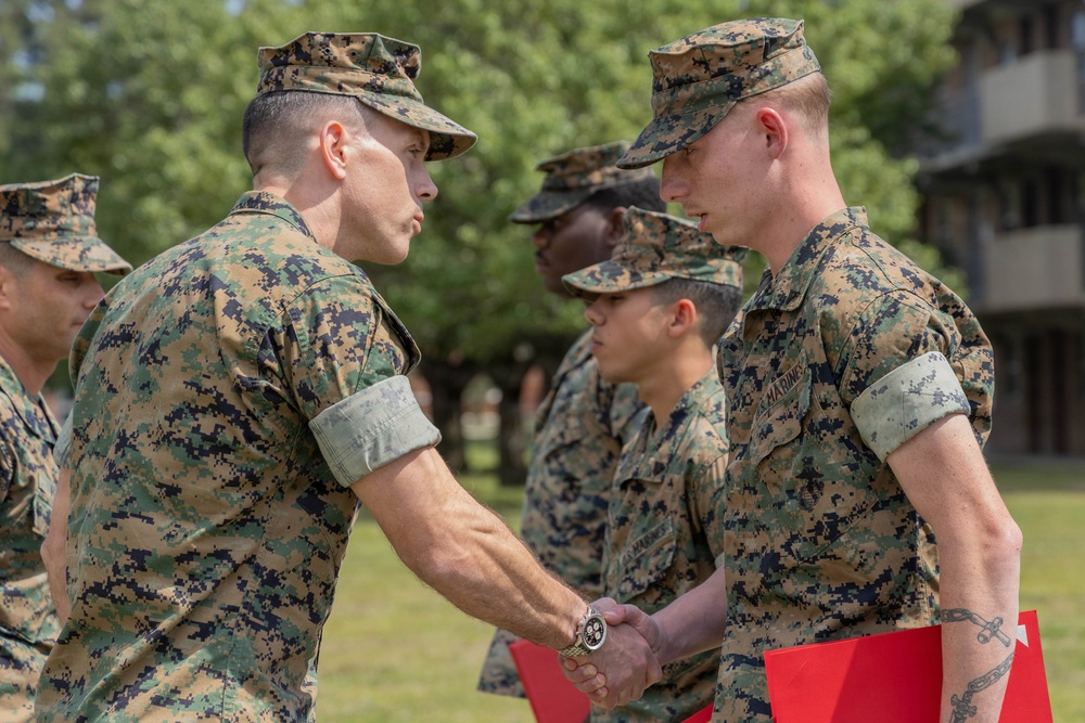26th MEU recognize Marines in awards ceremony
