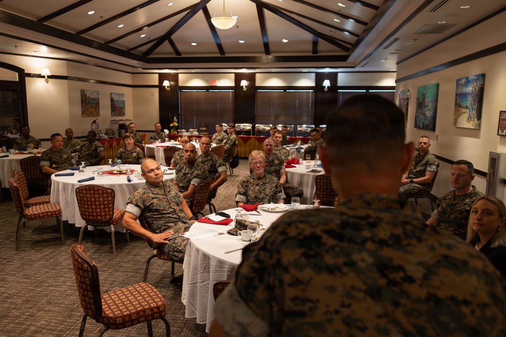 Navy Marine Corps Relief Society Active Duty Fund Drive Recognition Banquet