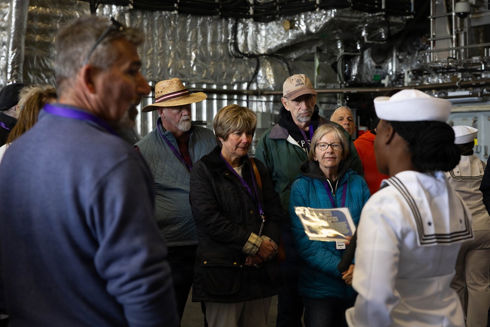 USS Cleveland (LCS 31) Conducts Ship Tours