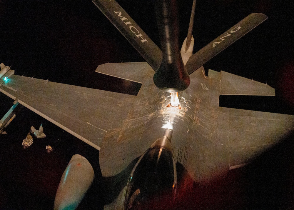 KC-135 refuels F-16s in CENTCOM
