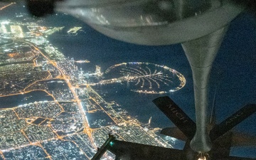 KC-135 refuels F-16s in CENTCOM