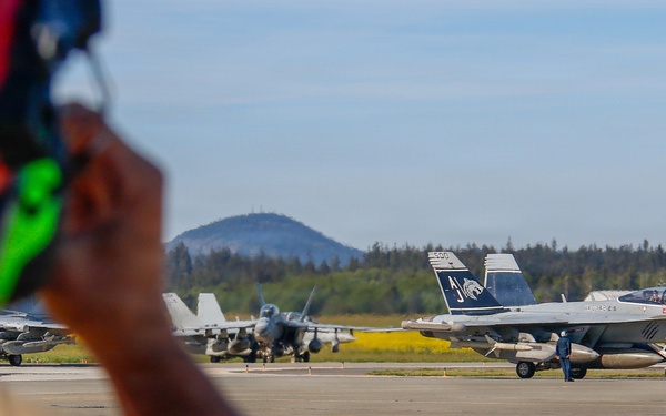 VAQ-142 Homecoming