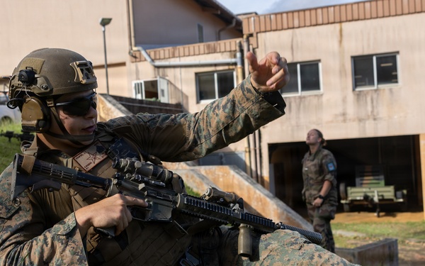 U.S. Marines with MRF-D participate in SME exchange with partner nation during Exercise Tagata Toa 26
