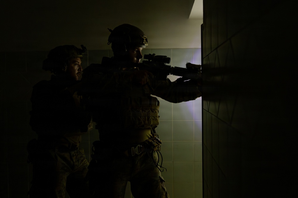 U.S. Marines with MRF-D participate in SME exchange with partner nation during Exercise Tagata Toa 26
