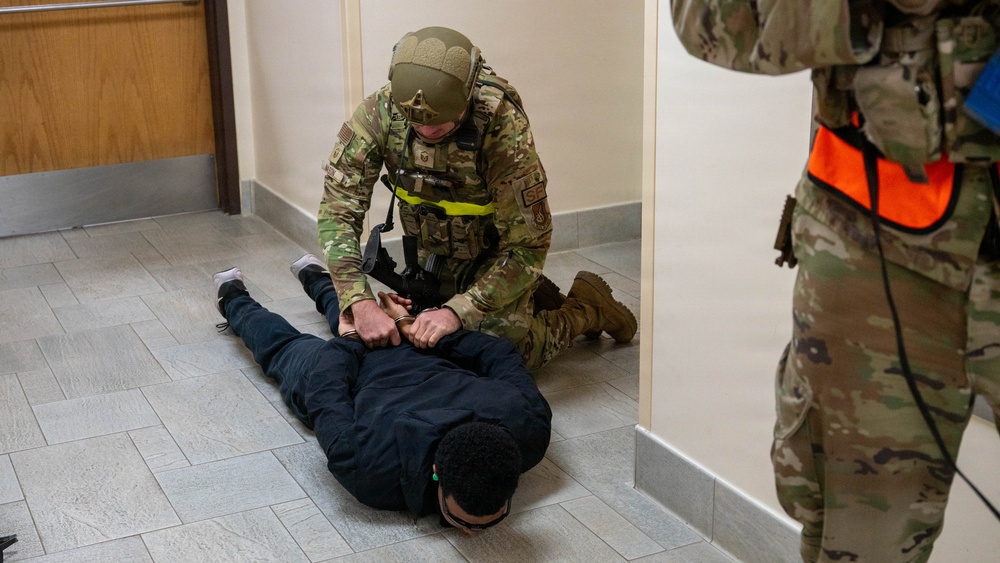 Osan Airmen Respond to Simulated Active Shooter Exercise