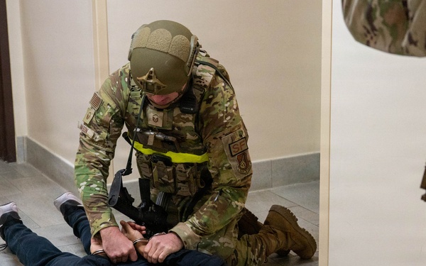 Osan Airmen Respond to Simulated Active Shooter Exercise
