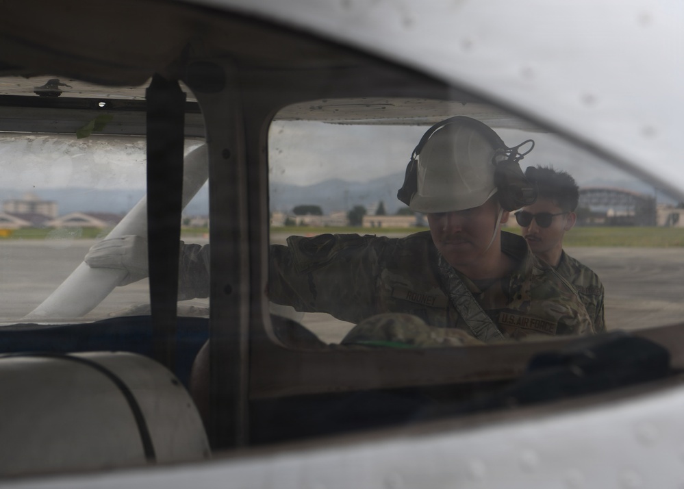 CDDAR Airmen train aircraft recovery capabilities at Yokota