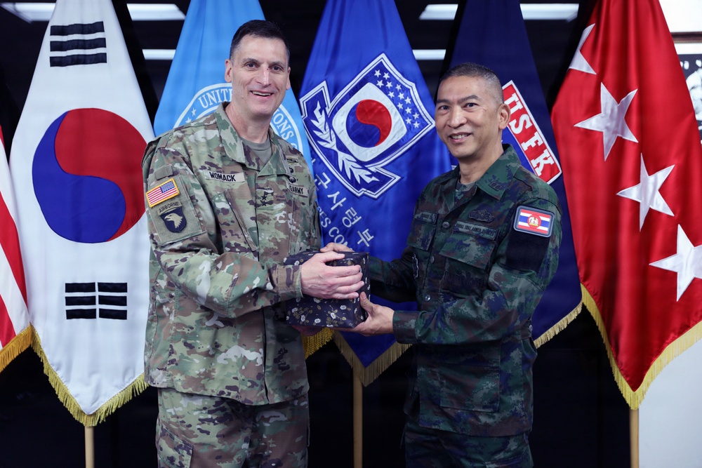 RAdm. Chanate Singhachan Visits Tri-Command