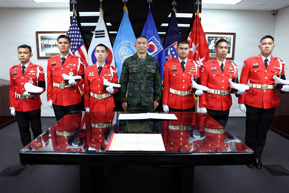 RAdm. Chanate Singhachan Visits Tri-Command