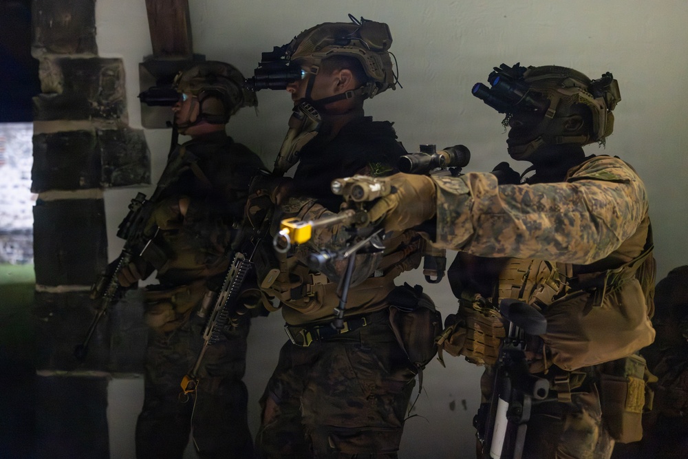 MRF-D, FANC conduct ship to shore drill during Exercise Tagata Toa 26