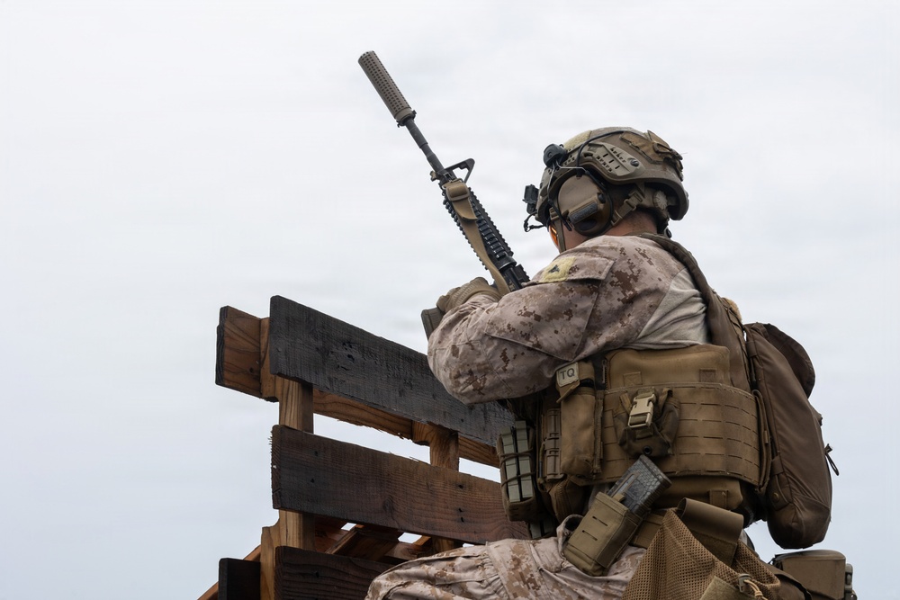 11th MEU Marines, Sailors Conduct Combat Marksmanship Training Aboard USS Comstock