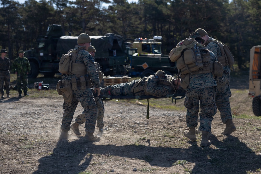 U.S. Marines execute machine gun range in Sweden