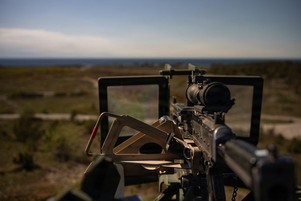 U.S. Marines execute machine gun range in Sweden