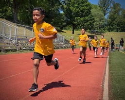 DoWEA Crossroads Elementary students compete during Presidential Fitness Test