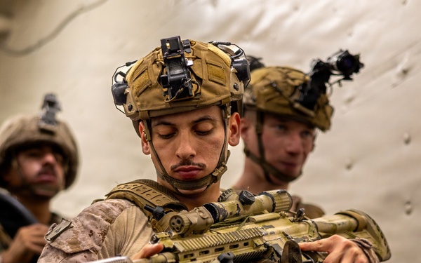 11th MEU Marines, Sailors Conduct Quick Reaction Force Drill