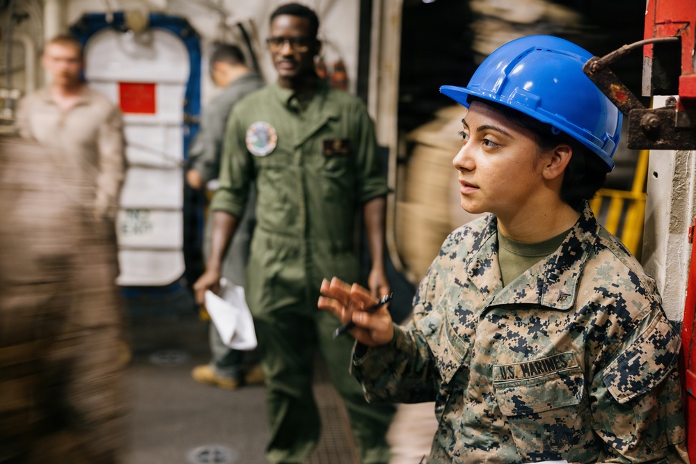 11th MEU Marines, Sailors Conduct Quick Reaction Force Drill