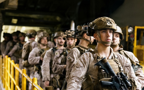 11th MEU Marines, Sailors Conduct Quick Reaction Force Drill