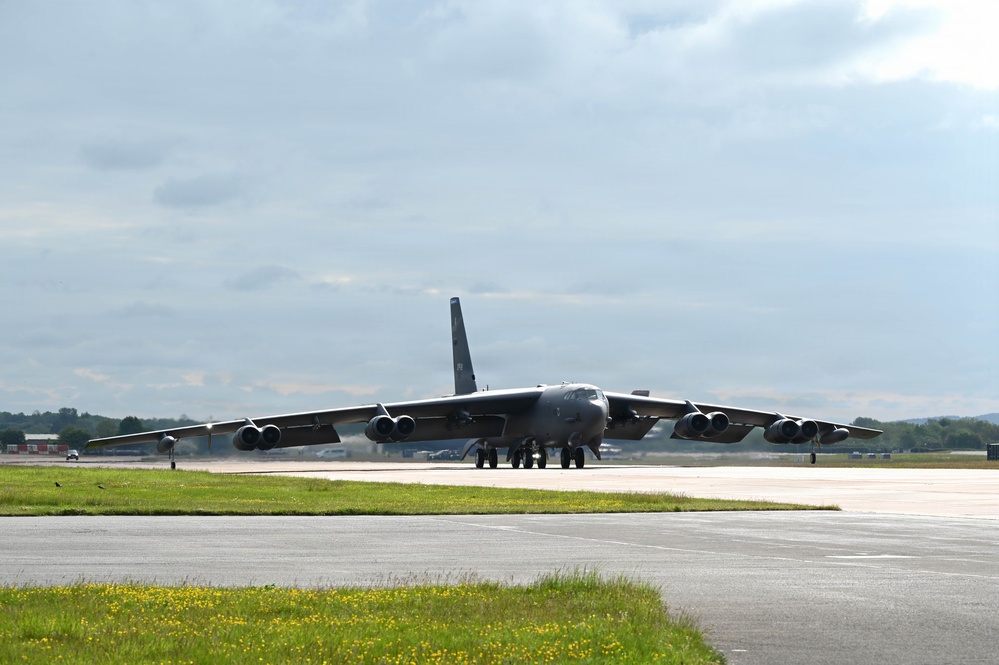 B-52 Stratofortress takes off for conditioning flight