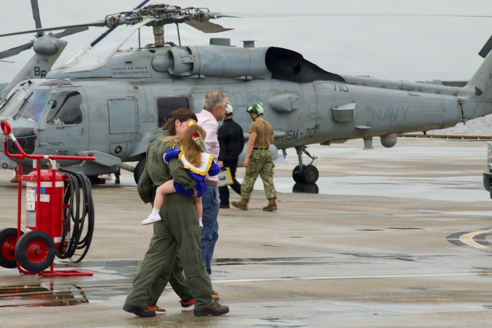 Helicopter Maritime Strike Squadron (HSM) 70 “Spartans" Returns Home to Naval Air Station Jacksonville