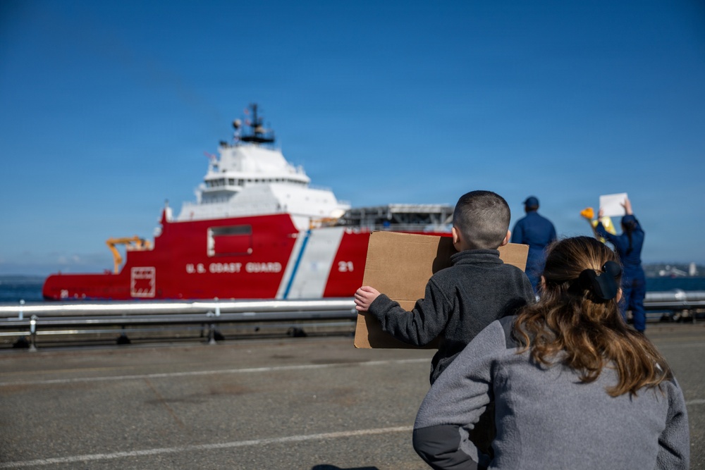 USCGC Storis (WAGB 21) returns to Seattle after Bering Sea patrol