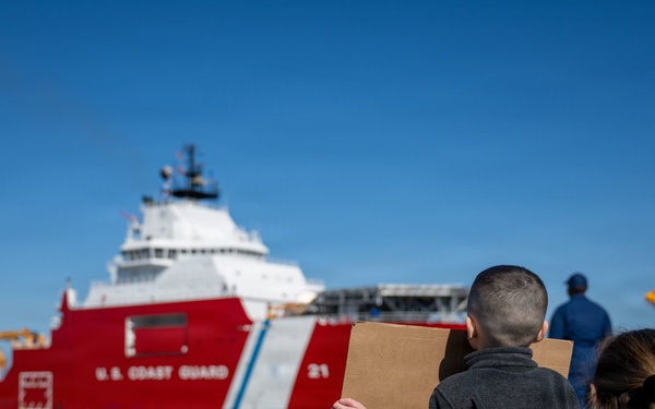 USCGC Storis (WAGB 21) returns to Seattle after Bering Sea patrol