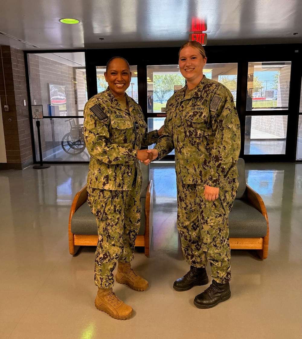 NMRTC Twentynine Palms commanding officer visits NMRTU China Lake, highlights readiness and culture of excellence