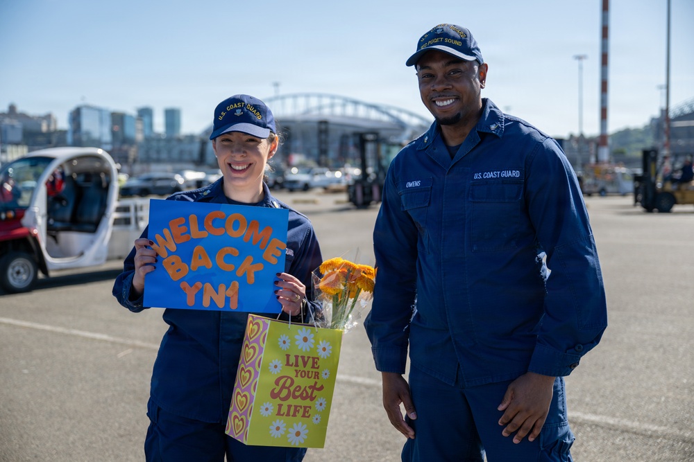 USCGC Storis (WAGB 21) returns to Seattle after Bering Sea patrol