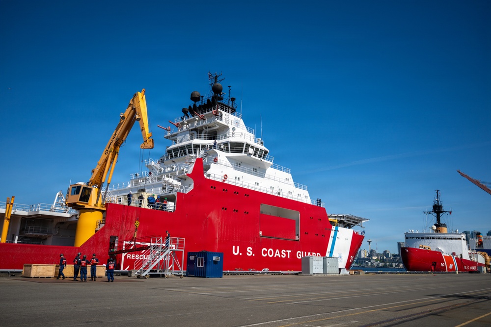USCGC Storis (WAGB 21) returns to Seattle after Bering Sea patrol
