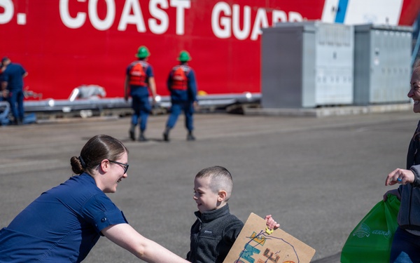 USCGC Storis (WAGB 21) returns to Seattle after Bering Sea patrol