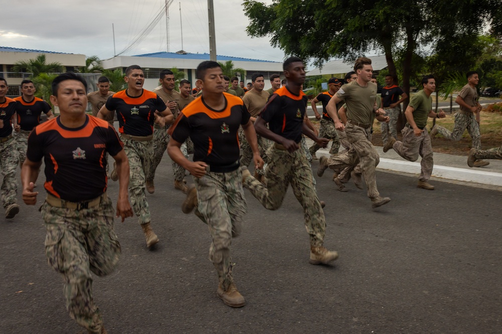 22nd MEU (SOC) | Squad Competition with Ecuadorian Marines