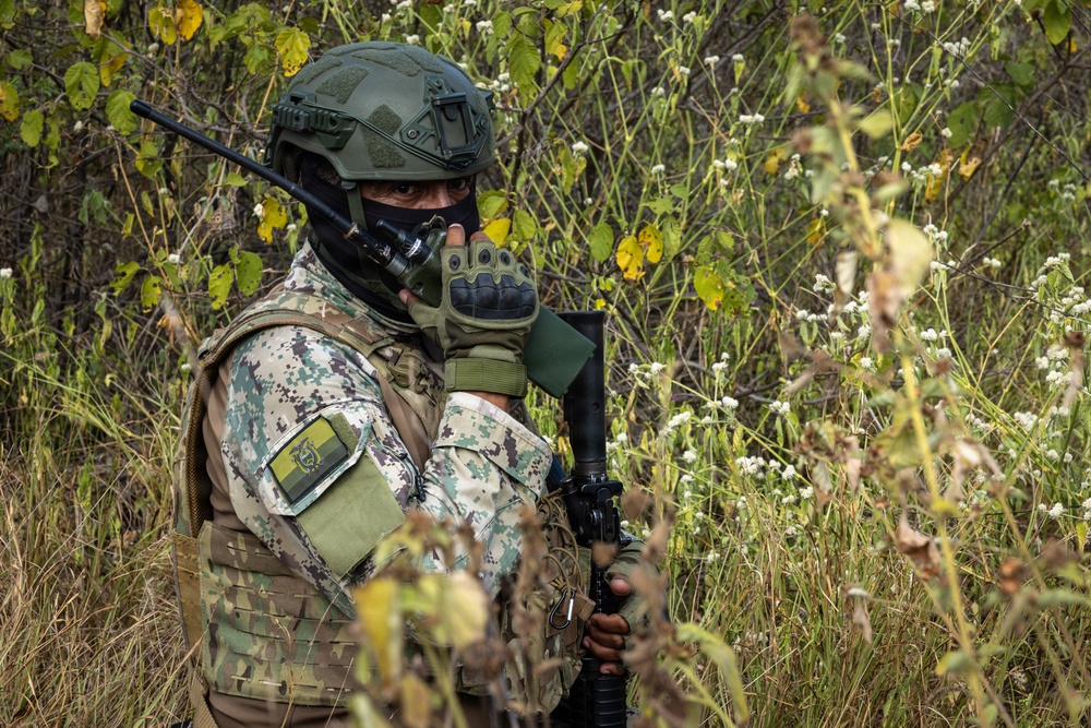22nd MEU (SOC) | Raid with Ecuadorian Marines