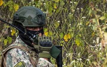 22nd MEU (SOC) | Raid with Ecuadorian Marines