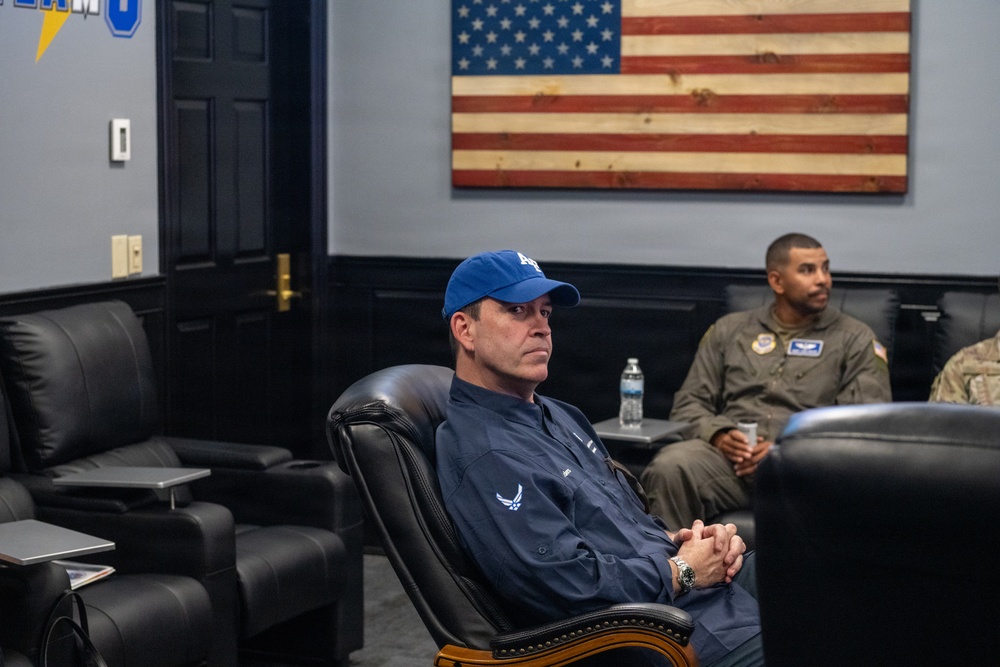 Assistant SAF/IE visits MacDill AFB