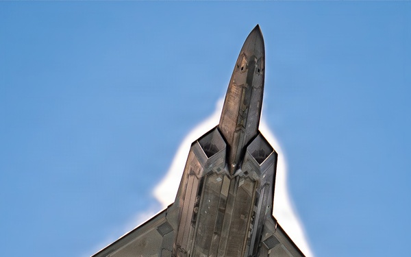 F-22 Demonstration Team performs at Air Dot Show Tour Fort Lauderdale 2026