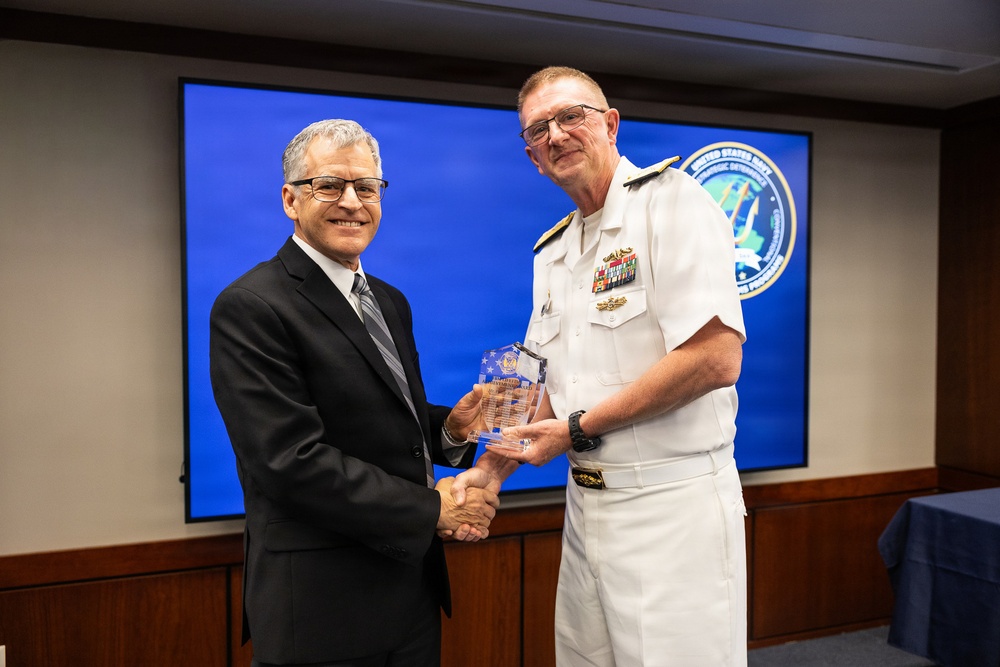 Director of Portfolio Acquisition Executive Strategic Systems Programs Recognizes Six Individuals for Outstanding Contribution to Strategic Deterrence Mission