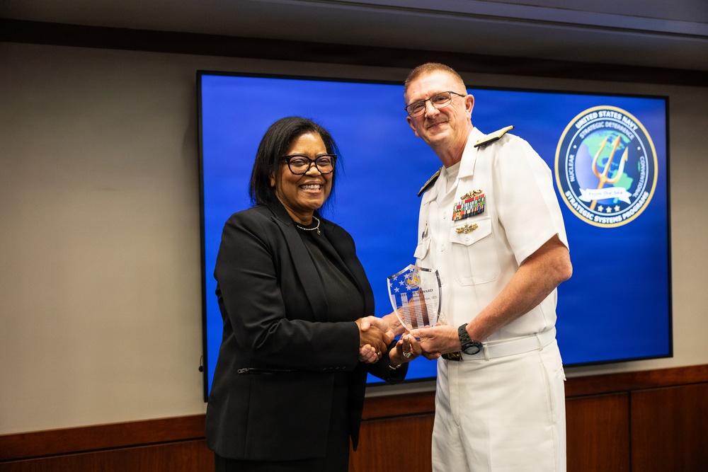 Director of Portfolio Acquisition Executive Strategic Systems Programs Recognizes Six Individuals for Outstanding Contribution to Strategic Deterrence Mission