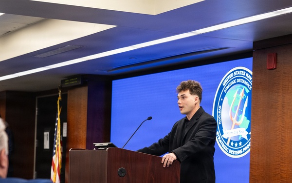 Director of Portfolio Acquisition Executive Strategic Systems Programs Recognizes Six Individuals for Outstanding Contribution to Strategic Deterrence Mission