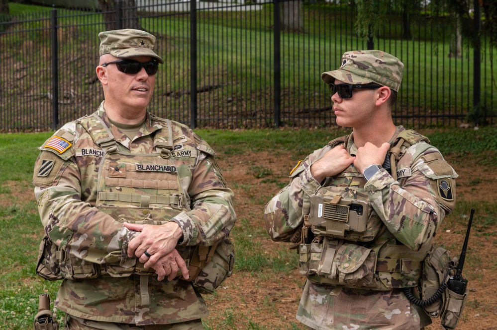 Commanding General JTF-DC Conducts Patrol