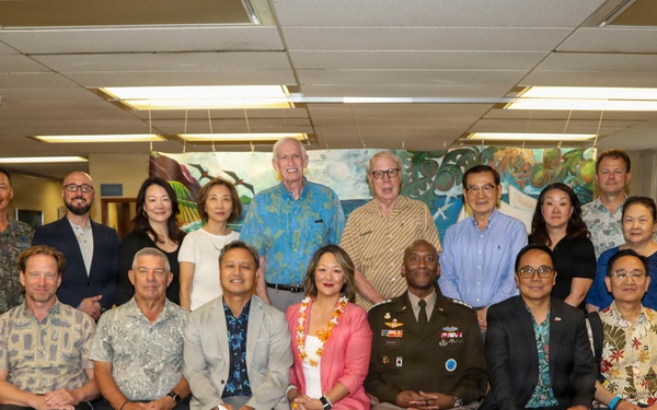 Tri-Command Commander Discusses Alliance Cooperation and Regional Security at East-West Center