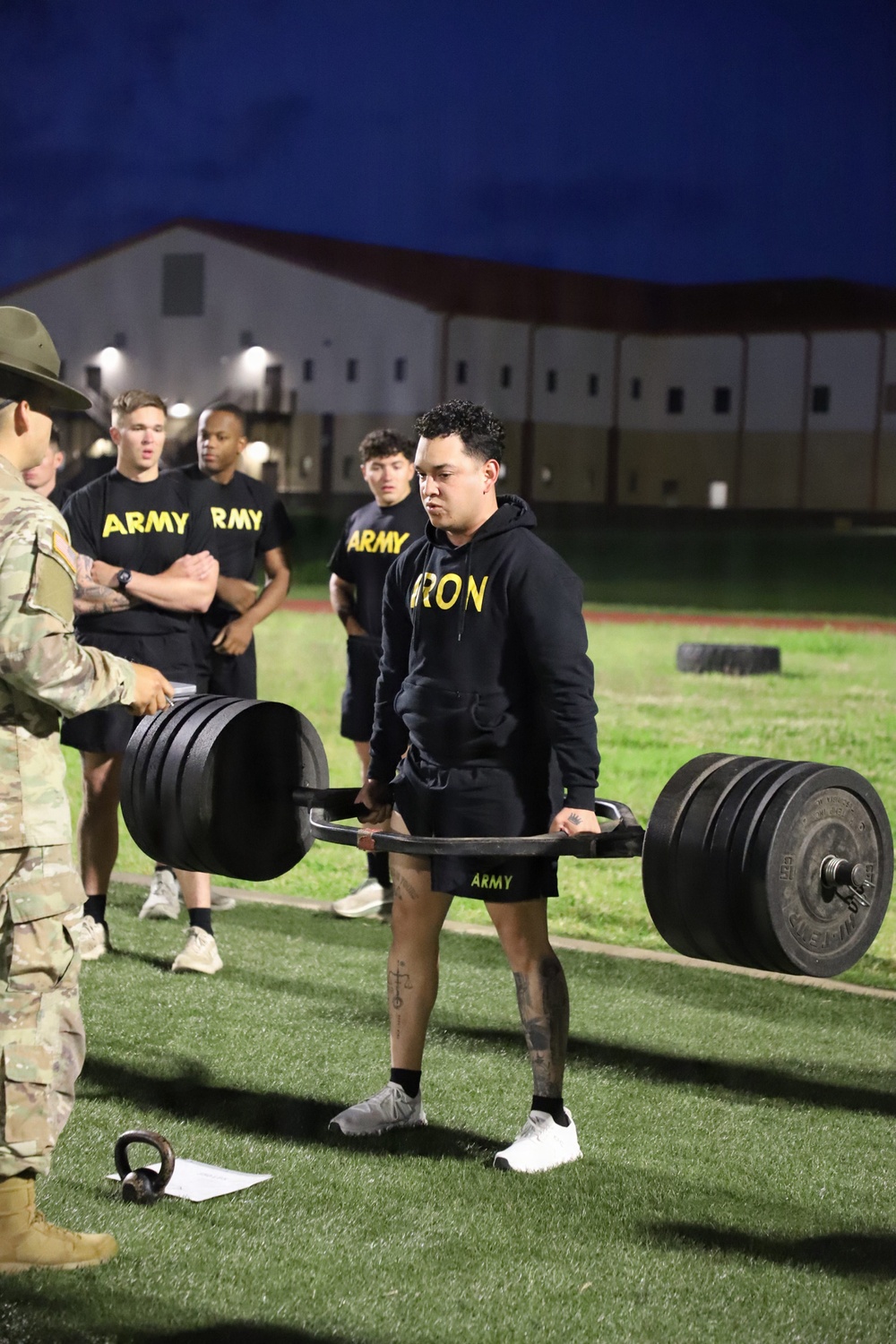Best Redleg Competitors from 1st Armored Division Artillery take the Army Fitness Test