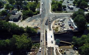 Traffic shifts onto new Deep Creek Bridge span