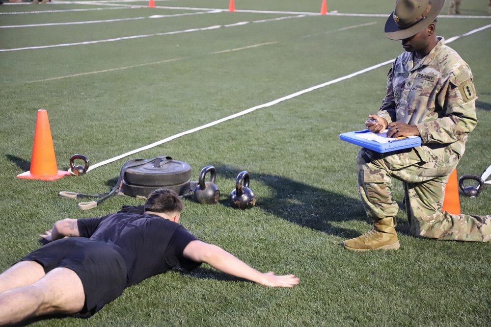 Best Redleg Competitors from 1st Armored Division Artillery take the Army Fitness Test
