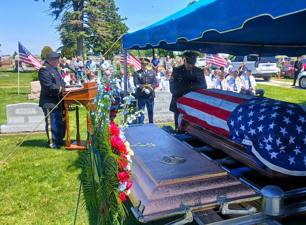 Illinois Army National Guard Chaplain Presides Over Military Funeral Honors for Repatriated WWII Veteran
