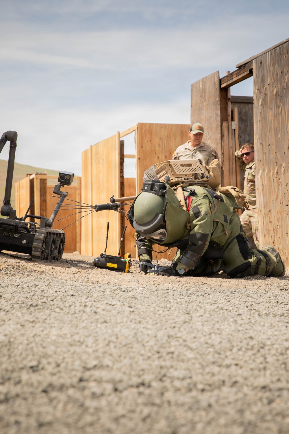 EOD training operation between U.S. and Singapore during Exercise Tiger Balm 2026