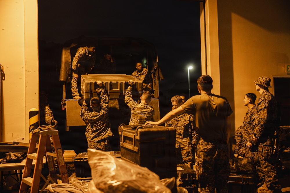 Kaiju Rain 26: 7th Communication Battalion Marines establish field communications